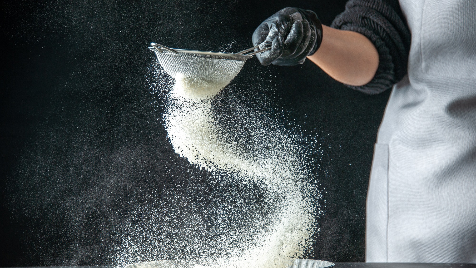 Мука и вода. Мука на подпыл. Мука и вода фото. Flour workers. Есть мука и вода