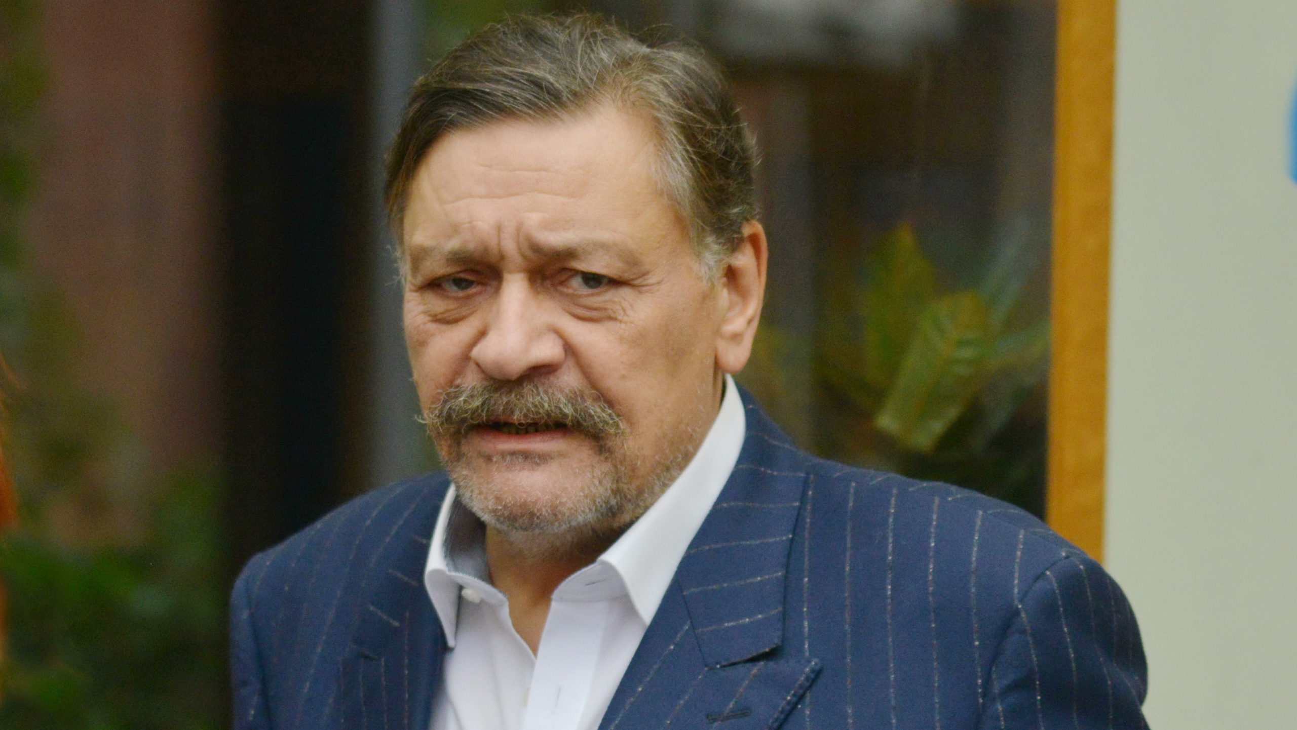 Возможно, потребуется операция: звезда сериала quot;Кухняquot; Дмитрий Назаров попал на