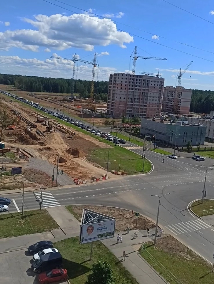 Пробка из-за светофора на Шекснинском проспекте