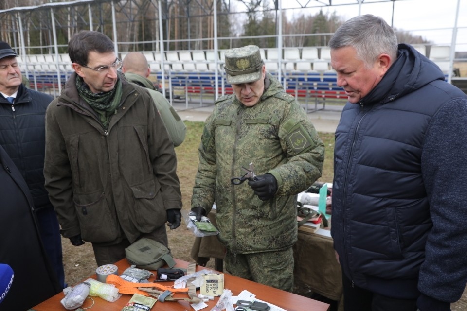 Губернатор в учебном центре