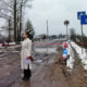 Разбитая дорога у моста