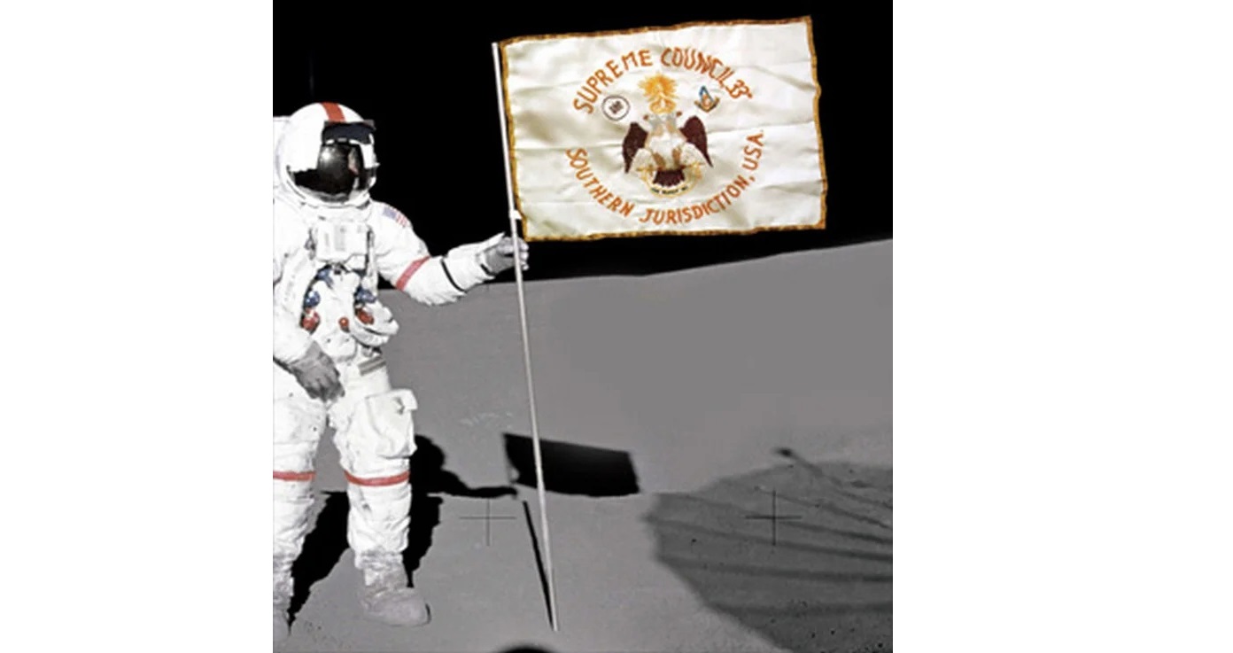 масонский флаг на луне 1969