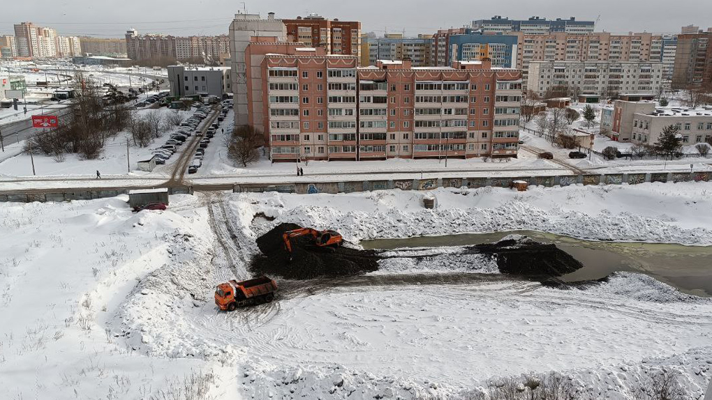Засыпка лужи Засыпка лужи