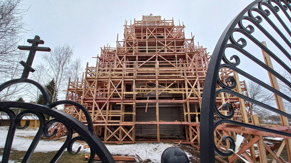 Церковь Успения в Нелазском