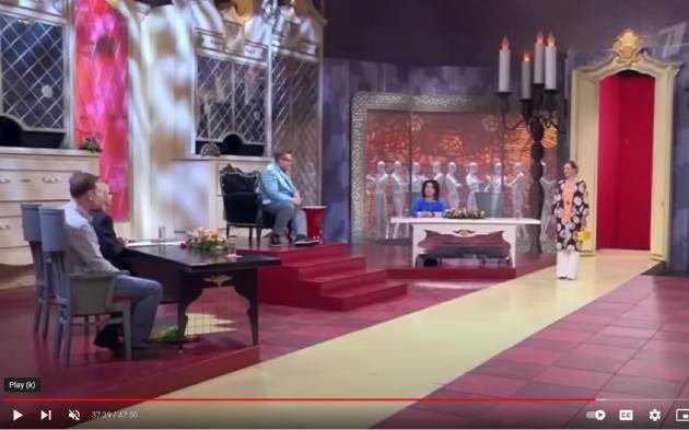 Кадр из шоу "Модный приговор", выпуск от 2017г.