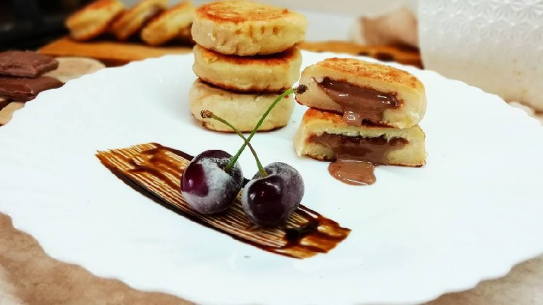 сырники с шоколадом сырники с шоколадом