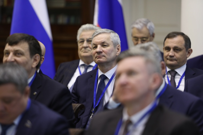 «Заседание»