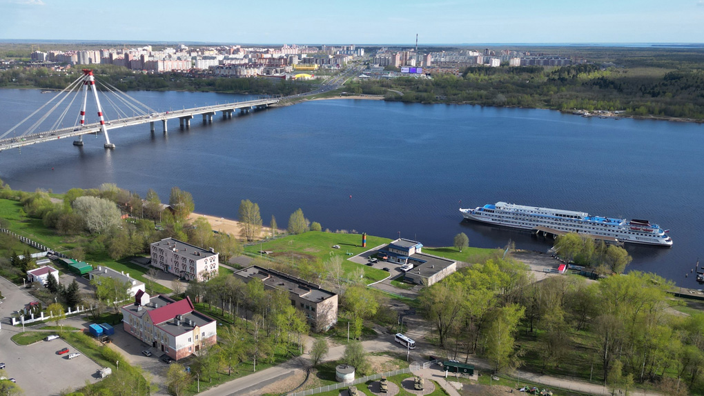 «Теплоход»