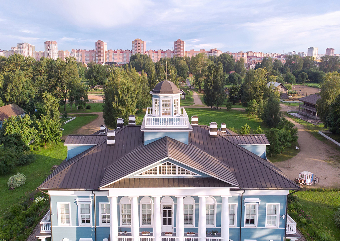 «Усадьба