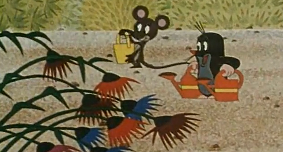 Кадр из мультфильма "Крот-садовод"