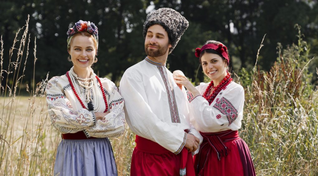 девушка парень народный костюм флипик одежда девушка парень народный костюм флипик одежда