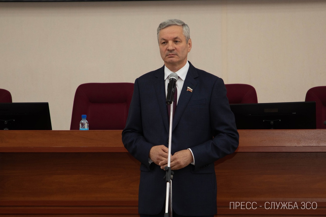 Андрей Луценко поздравил металлургов Андрей Луценко поздравил металлургов