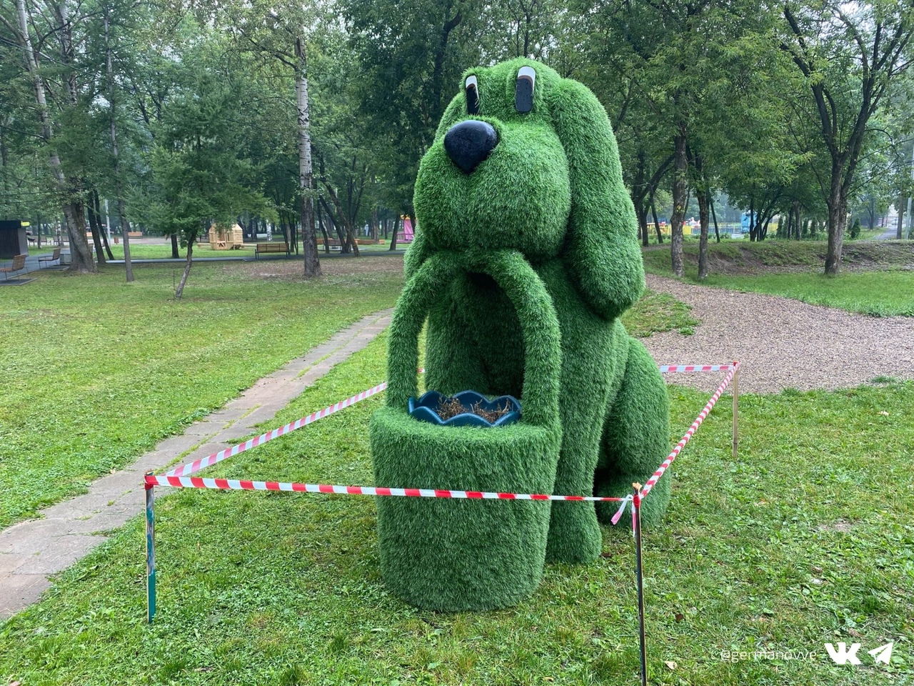 Тобик в парке 200-летия Тобик в парке 200-летия