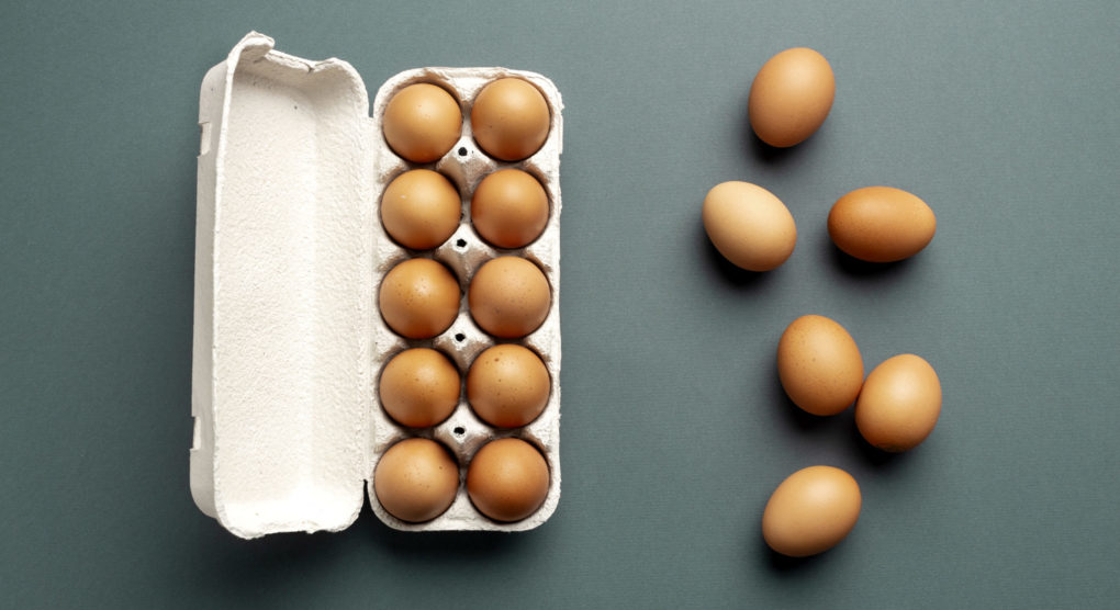 top-view-egg-carton-with-eggs top-view-egg-carton-with-eggs