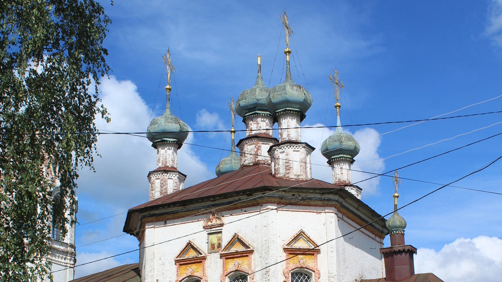 Храм в Устюжне Храм в Устюжне