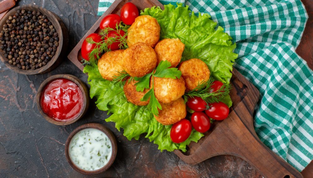 овощные котлеты с соусом овощные котлеты с соусом