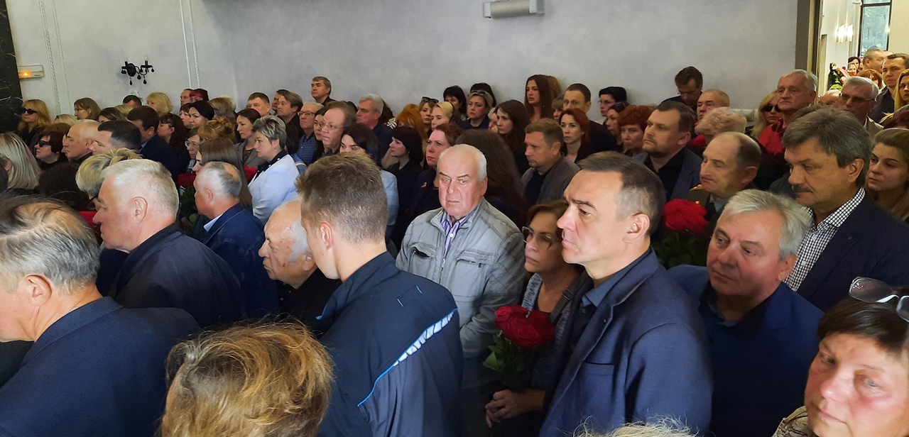 «Проститься