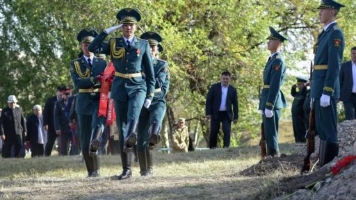 киргизия и таджикистан граница