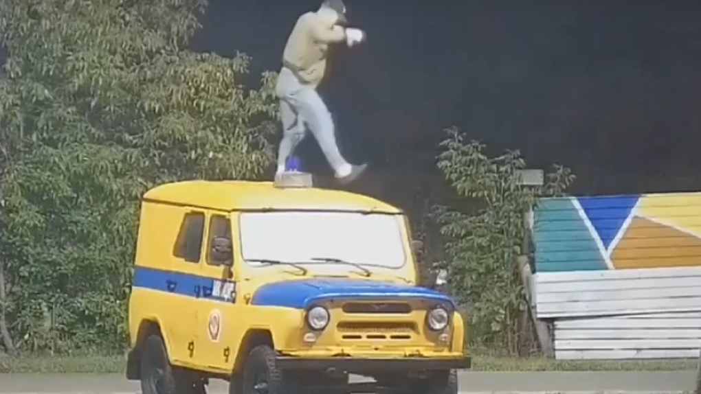 Танцы на УАЗе Танцы на УАЗе