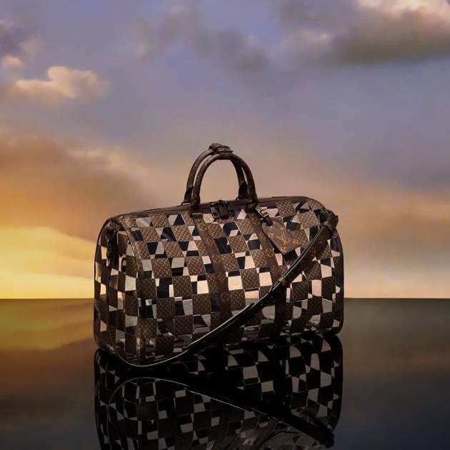 Уикендер, Louis Vuitton