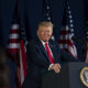 Дональд_Трамп