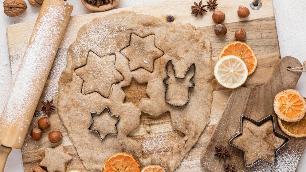 flat-lay-festive-christmas-table-composition_23-2148746110
