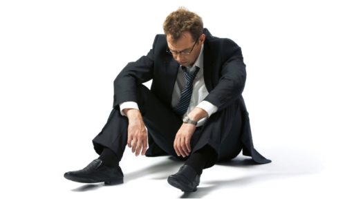 уставший работник