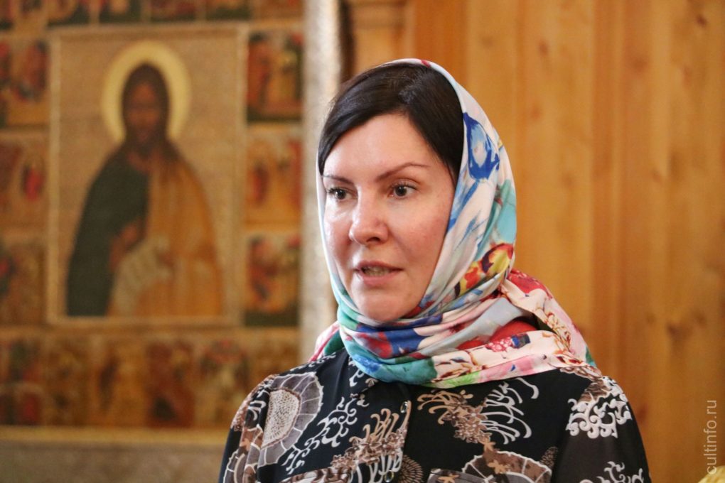 Елена Бурыка. Елена Бурыка.