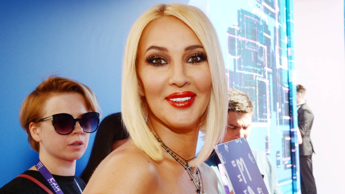 Лера Кудрявцева "Как чувствую, так и живу": Лера Кудрявцева оправдалась за истерику у Малахова