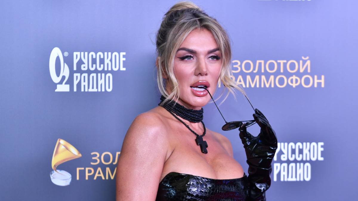 Анна Седокова пожаловалась на странное состояние «Не знаю, что со мной»: Анна Седокова раскрыла правду о своей зависимости