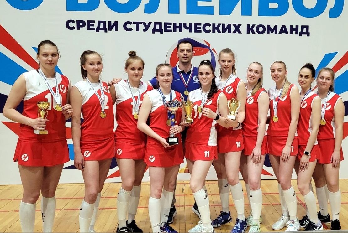 Спортсмены Спортсмены