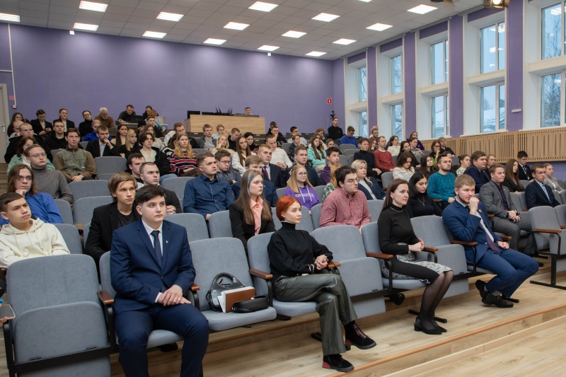 «Студенты»
