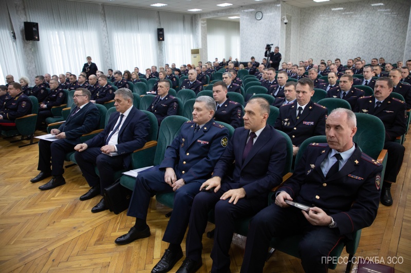 «Зал»