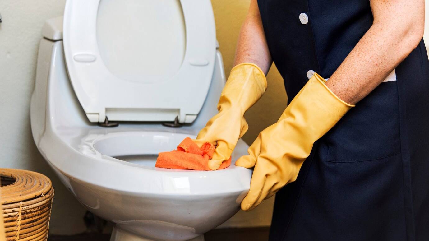 housekeeper-cleaning-hotel-room_53876-146541 housekeeper-cleaning-hotel-room_53876-146541