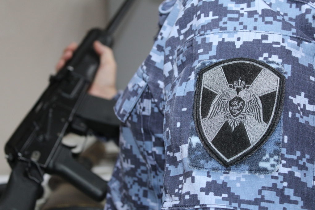 На место вызвали наряд Росгвардии На место вызвали наряд Росгвардии