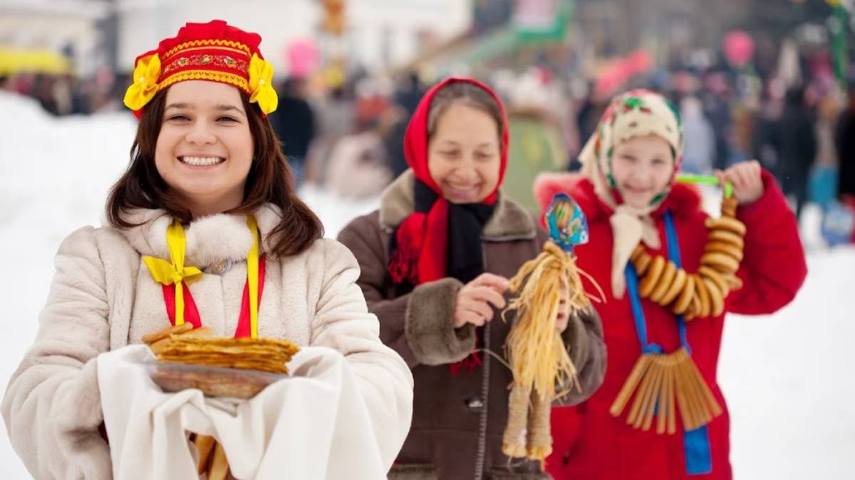 Первый день Масленицы - пеките блины, идите в гости и завершите мелкие дела по дому