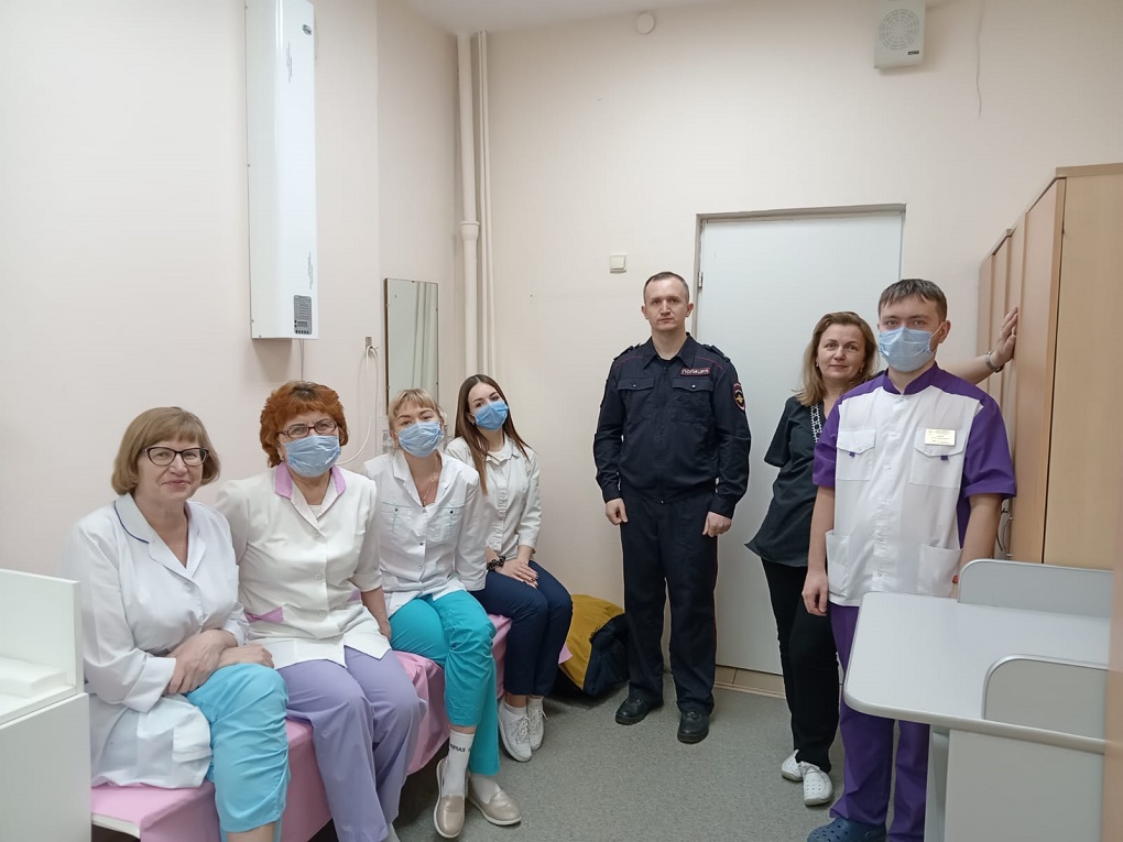 Встреча полиции с медиками Встреча полиции с медиками