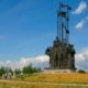Памятник русским воинам и князю Александру Невскому в честь победы над немецкими рыцарями Ливонского ордена на льду Чудского озера в 1242 году.