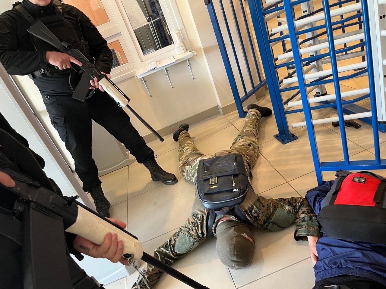 «Кому