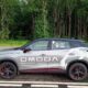 Кроссовер смотрится очень стильно