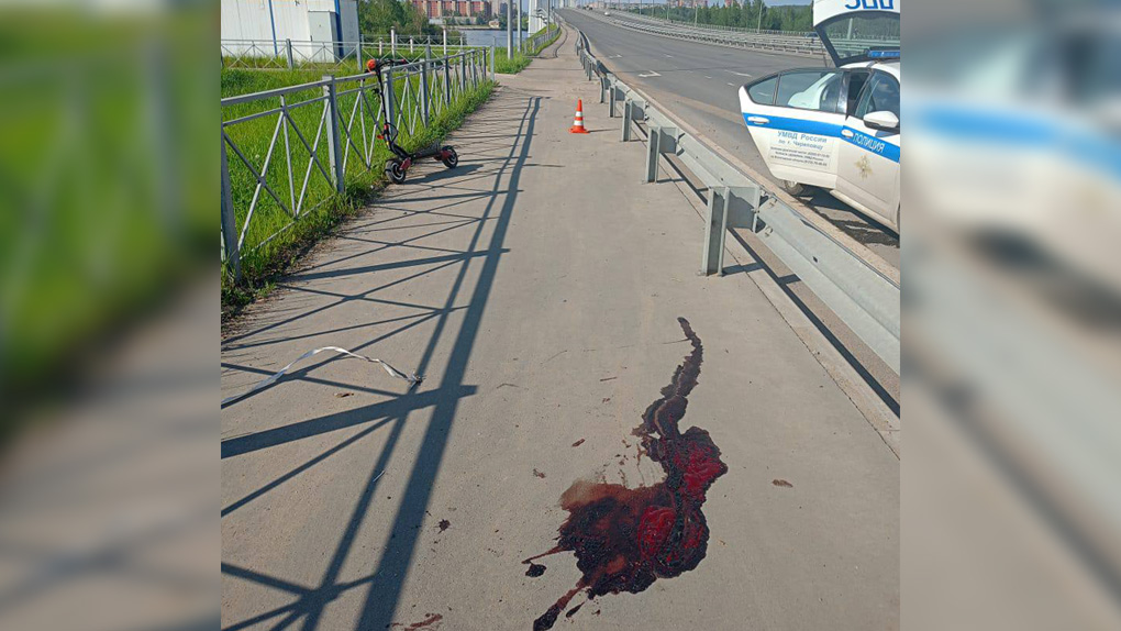Кровь на асфальте Кровь на асфальте