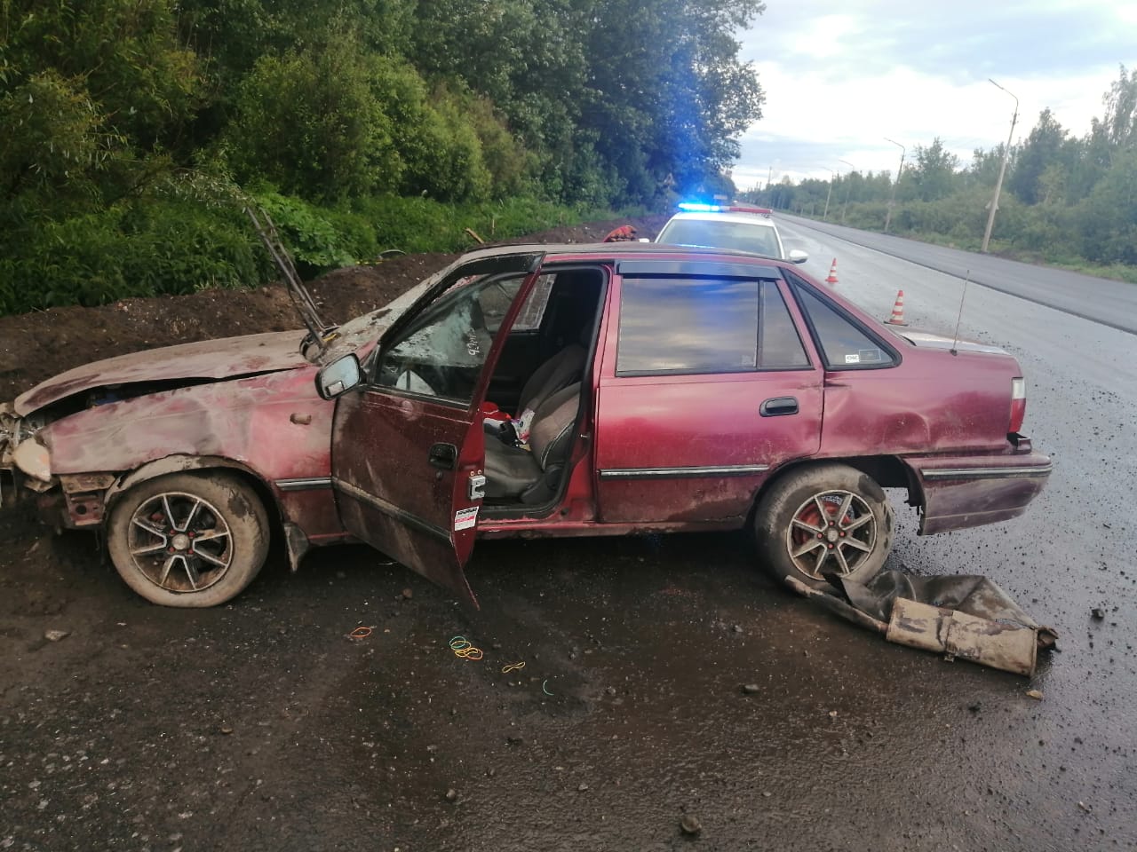 Машина после аварии Машина после аварии