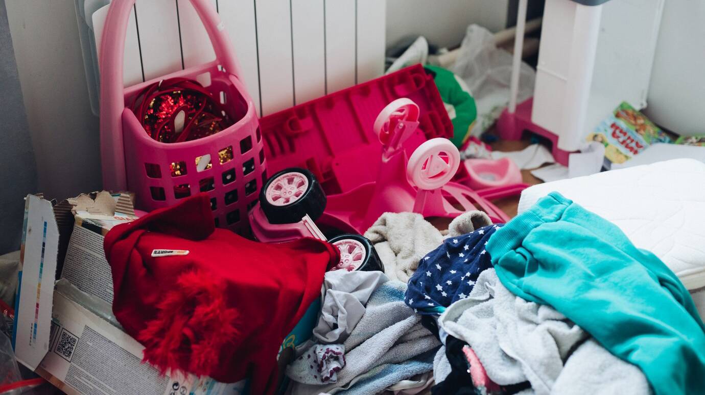 picture-girl-s-children-s-room-with-strong-mess_132075-5768 picture-girl-s-children-s-room-with-strong-mess_132075-5768