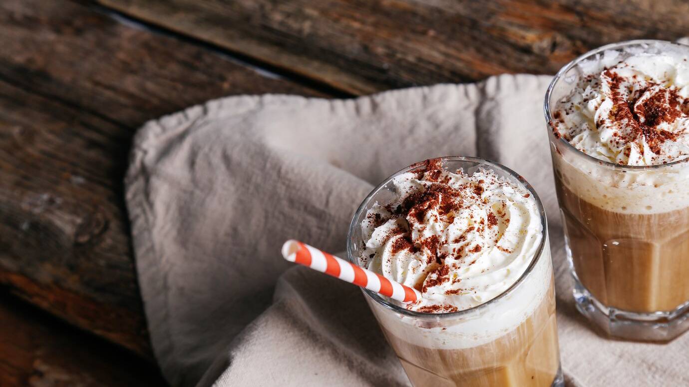 delicious-latte_144627-13131