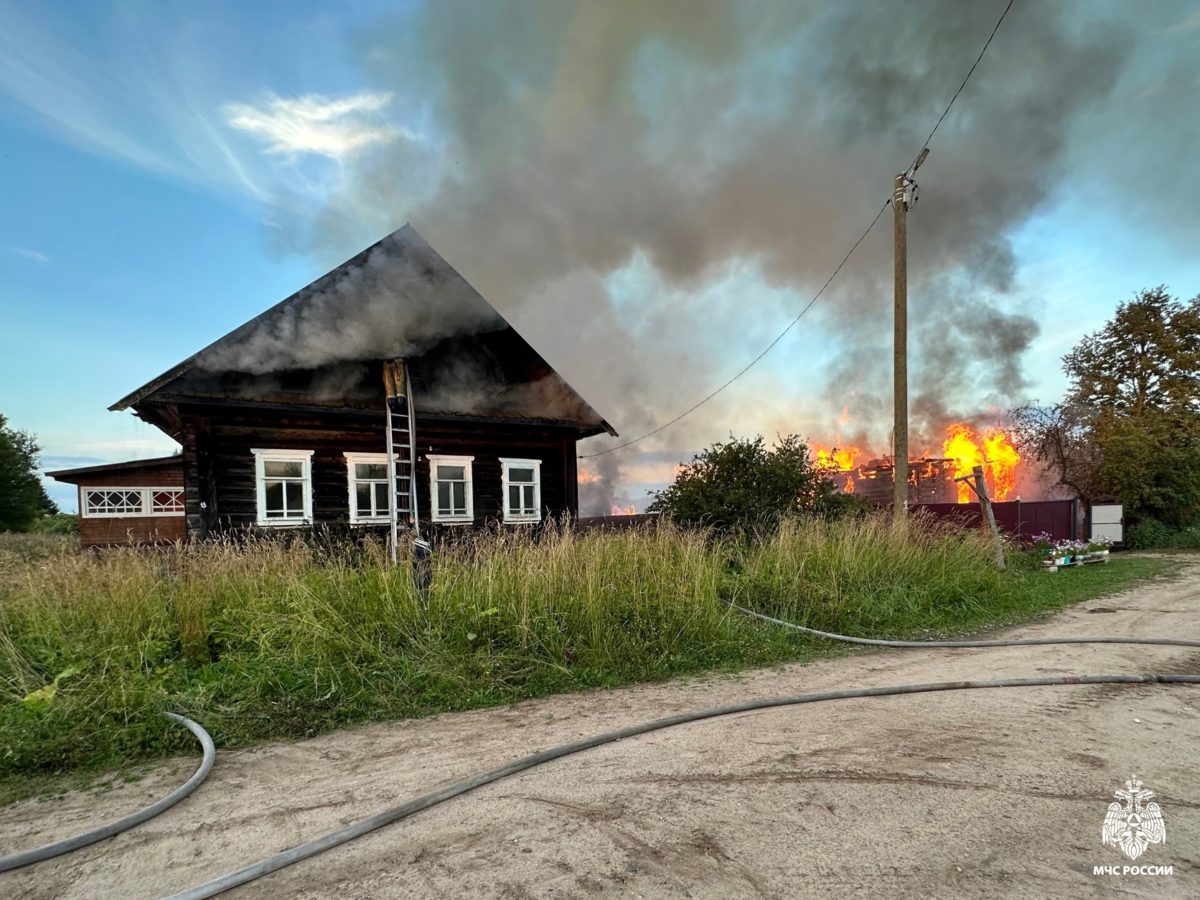 Пожар под Устюжной Пожар под Устюжной