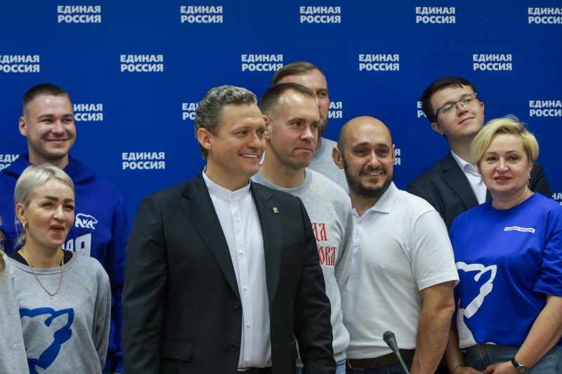 Георгий Филимонов с командой Георгий Филимонов с командой