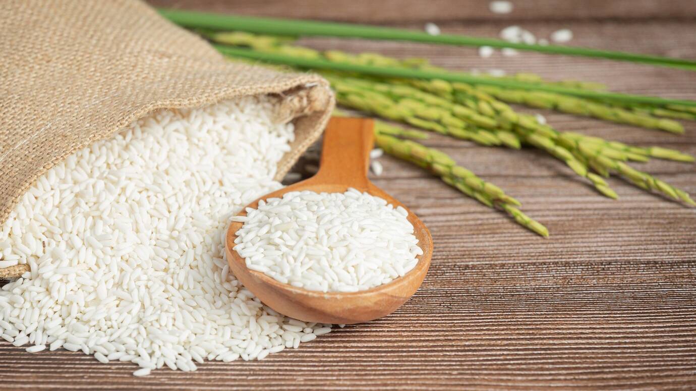 sack-rice-with-rice-wooden-spoon-rice-plant_1150-34312 sack-rice-with-rice-wooden-spoon-rice-plant_1150-34312