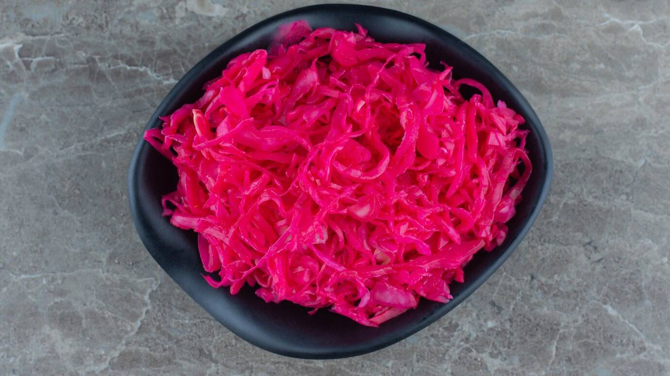 top-view-pink-sauerkraut-black-bowl_114579-82958 top-view-pink-sauerkraut-black-bowl_114579-82958