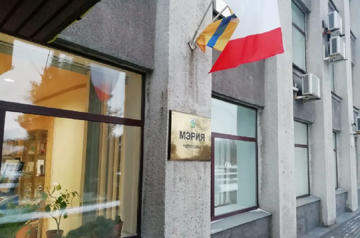 Решение о присуждении премий принимает местная власть Решение о присуждении премий принимает местная власть