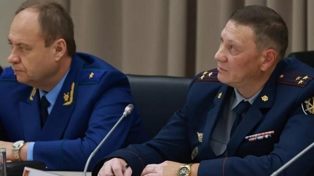 Прокурор Вологодской области Андрей Тимошичев и Дмитрий Кибанов (справа)